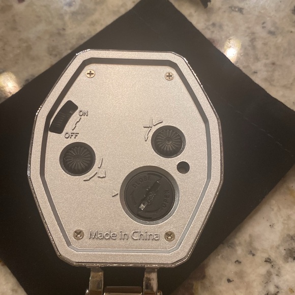 bulova travel clock chrome with red accents, B1972GWP - Picture 3 of 5